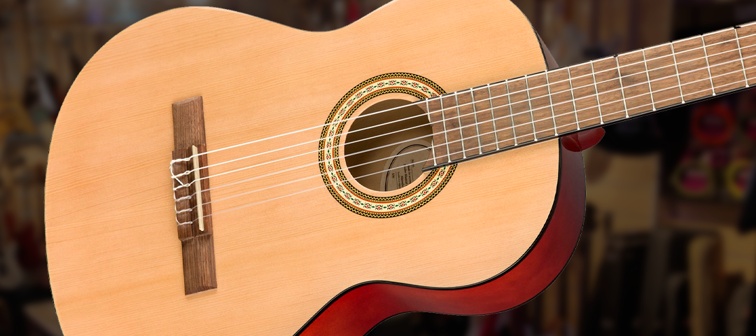 ¿Cuál es la diferencia entre una guitarra acústica, clásica y electroacústica?