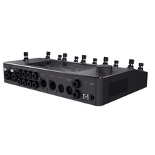 Pedal  de guitarra/bajo con procesador digital SHARC de cuatro núcleos looper integrado